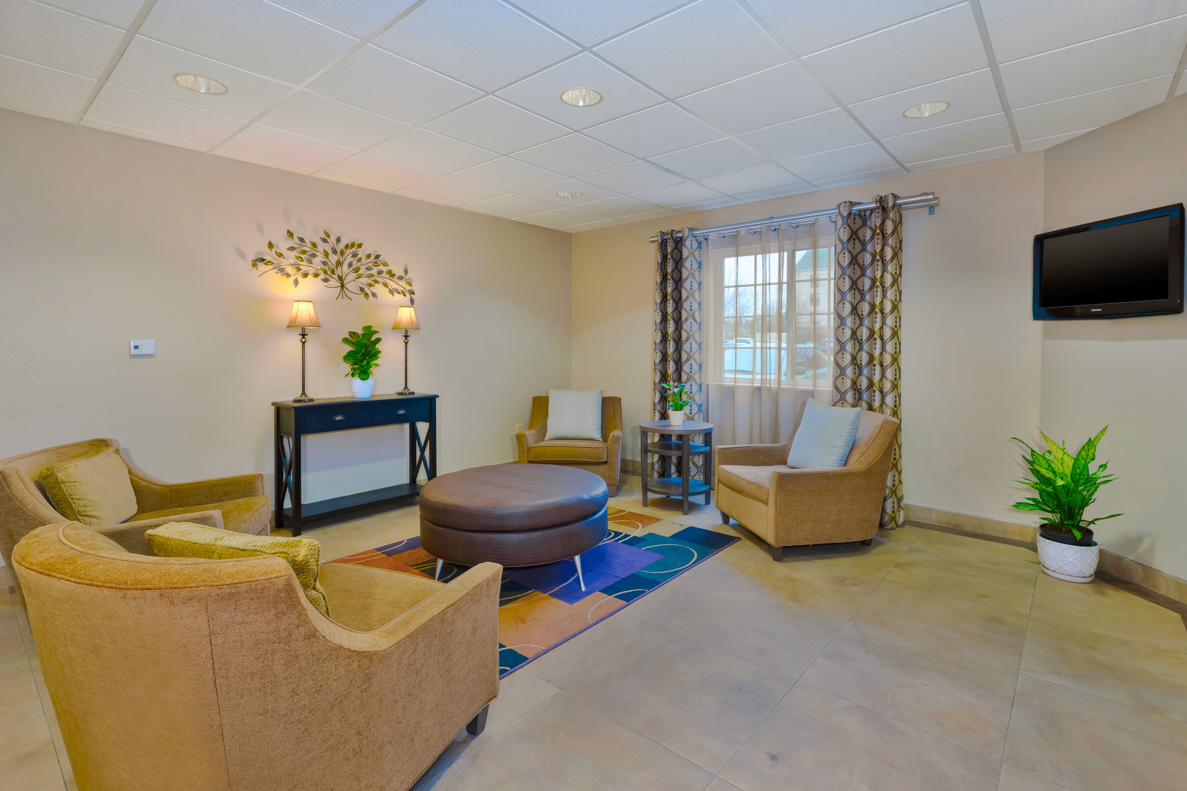 CANDLEWOOD SUITES POLARIS 26/39