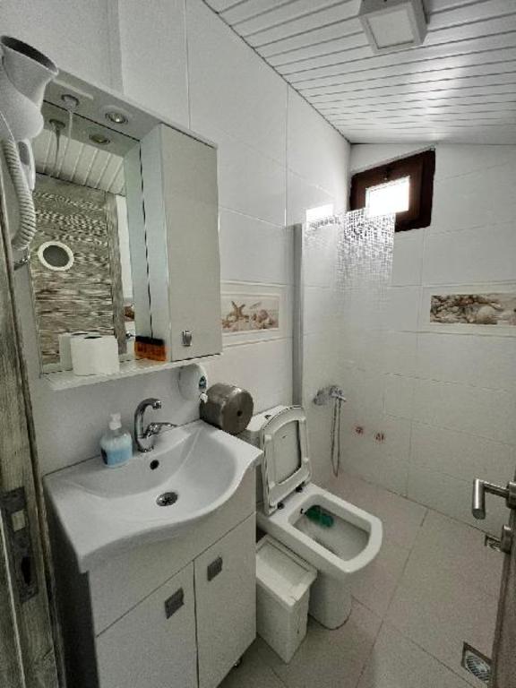Giritli Rum Meyhanesi Butik Otel 48/48