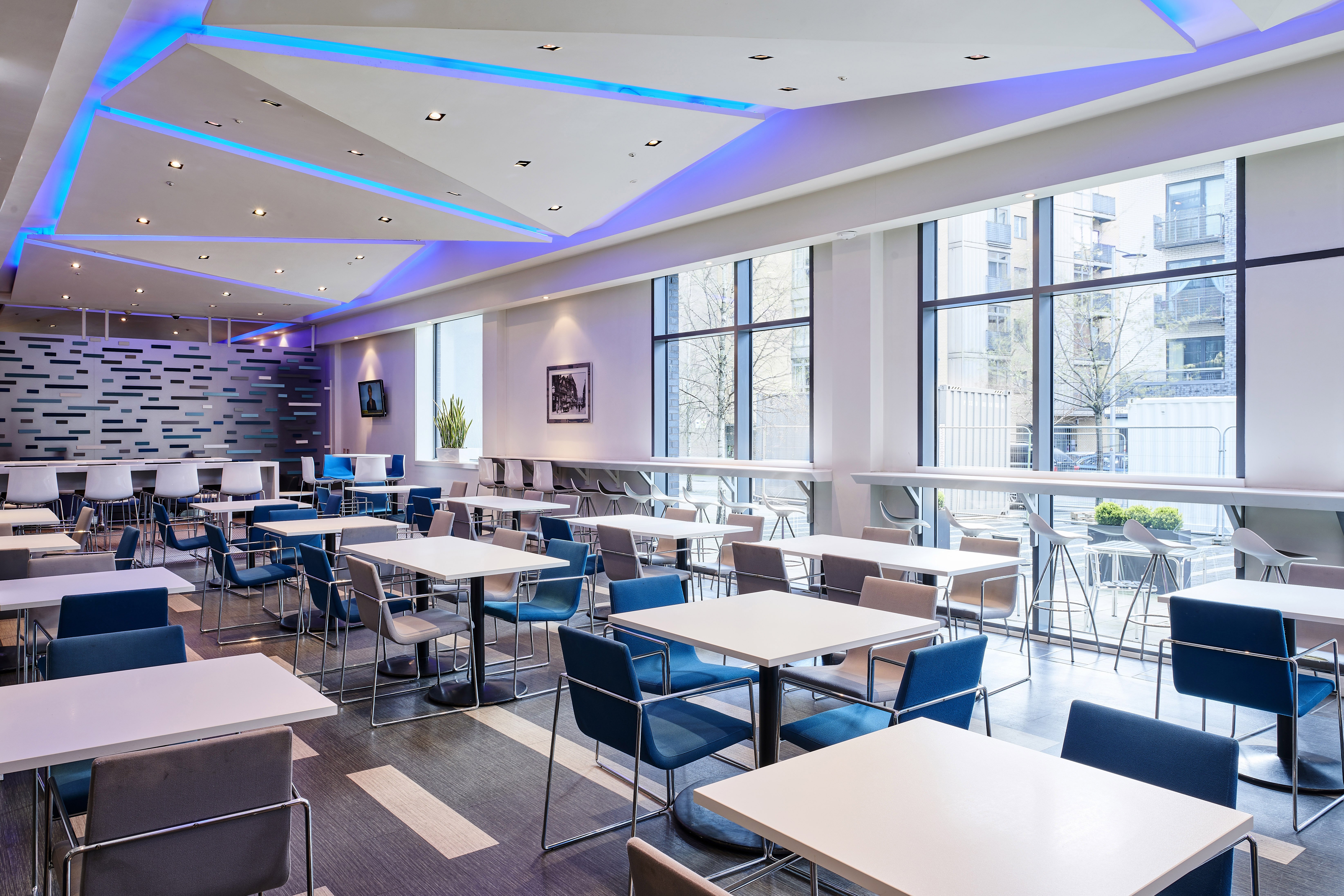 Holiday Inn Express Manchester City Centre Arena By IHG 47/63
