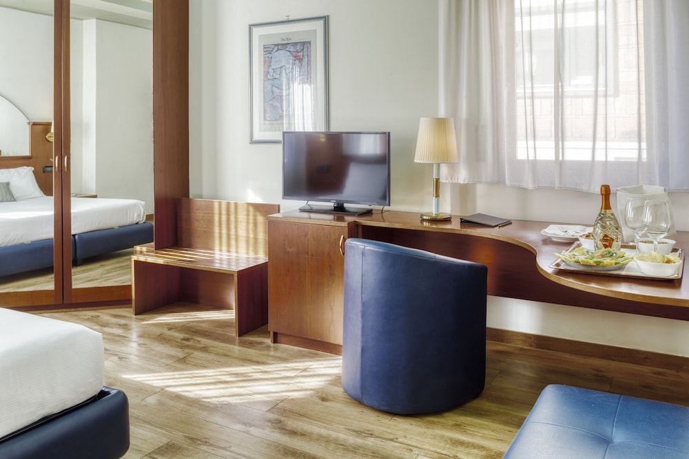 Hotel Carlton 52/62