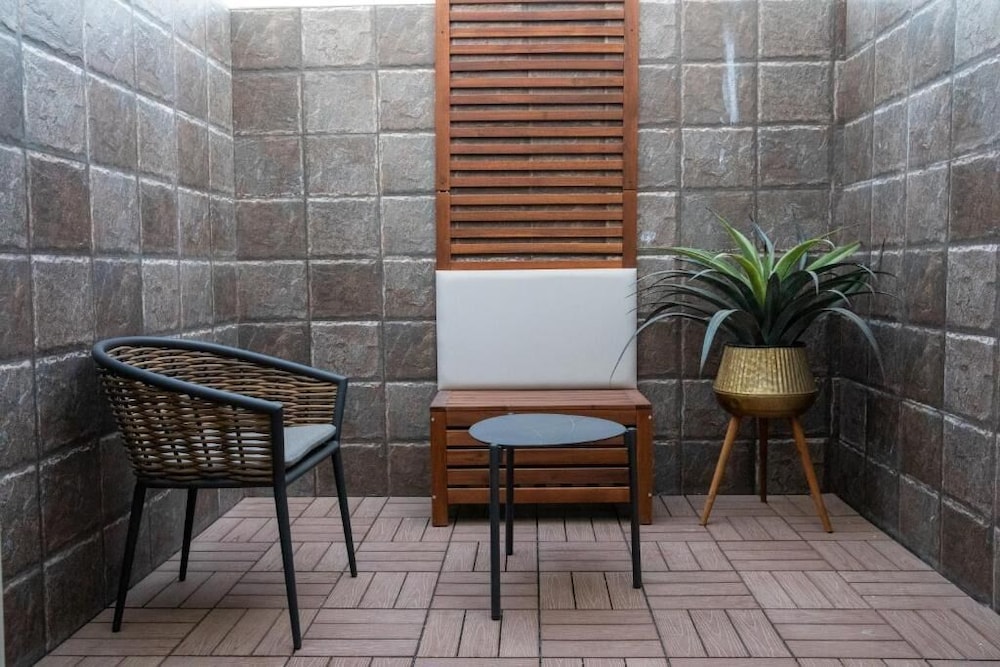 Ayan furnished units and Suites 35/50