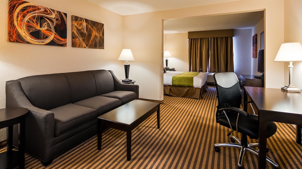 Best Western Plus Silver Creek Inn 16/24