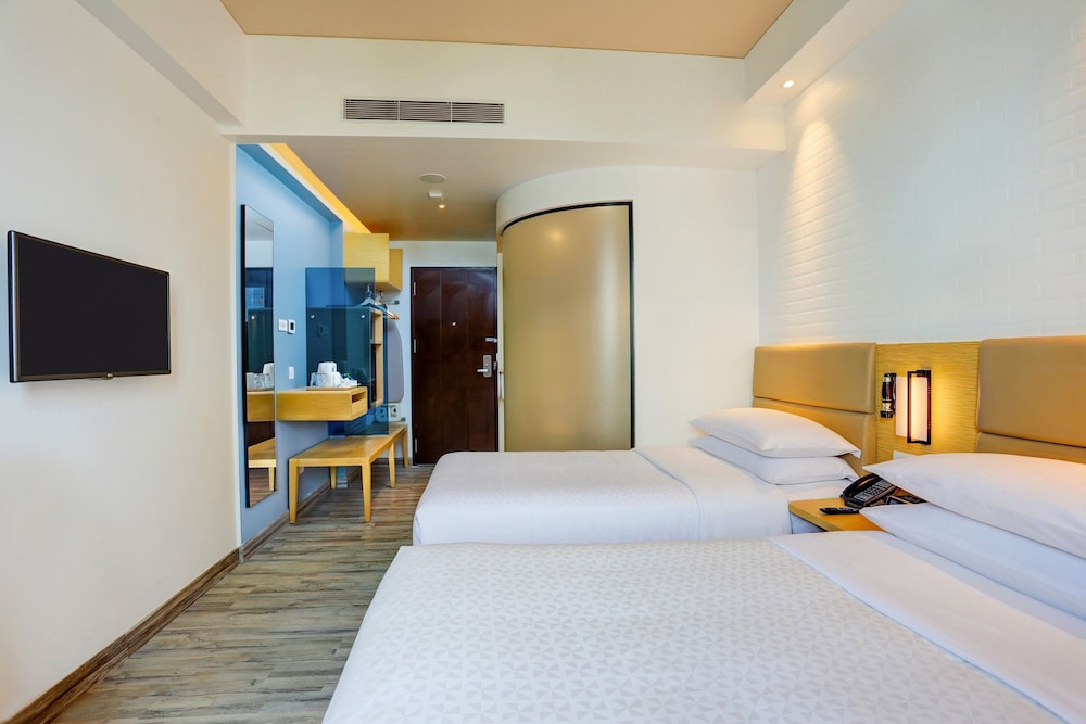 Four Points By Sheraton Chennai Omr 12/35