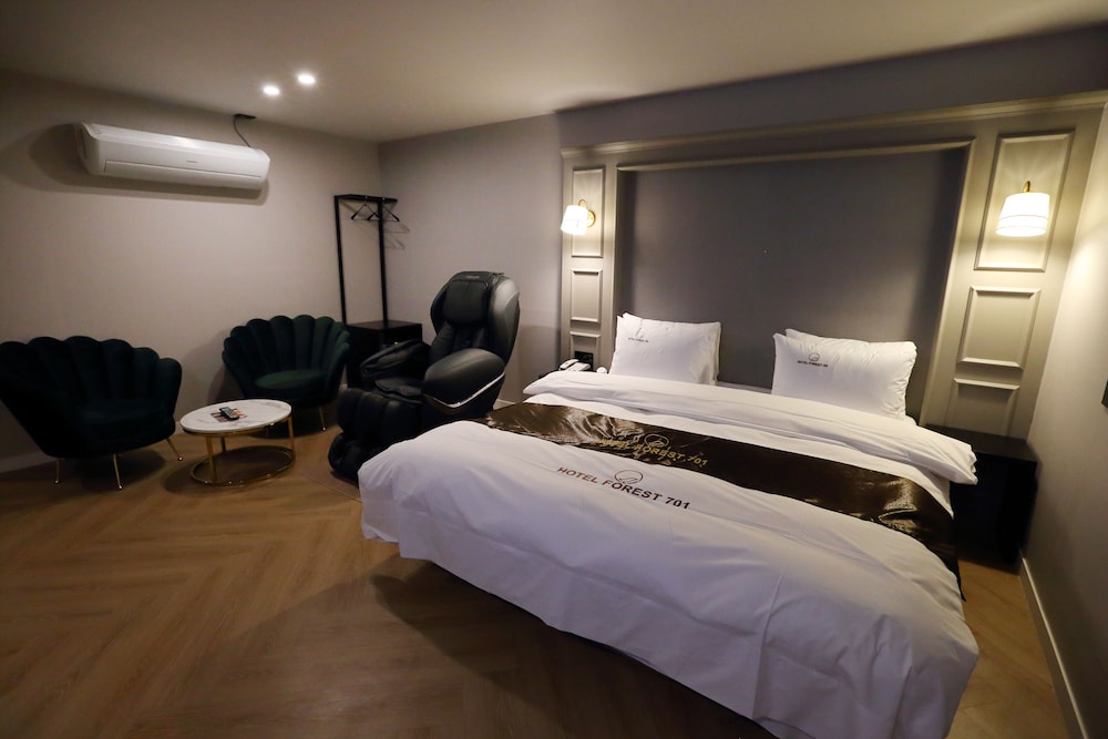 Hotel Forest 701 10/50