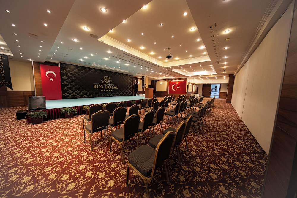 Rox Royal Hotel 46/67