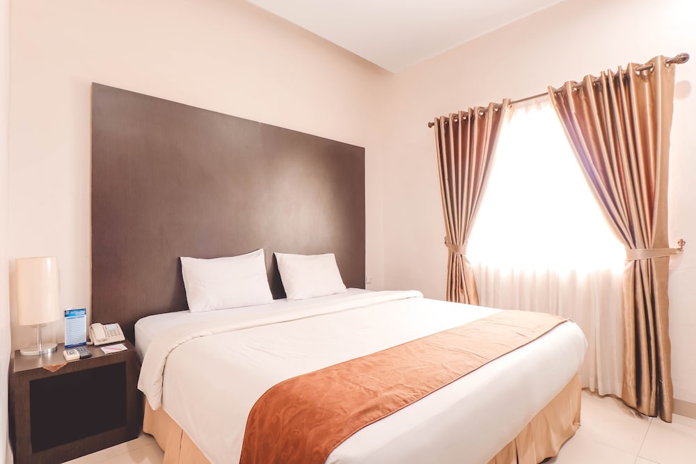 Saka Hotel Medan 11/28