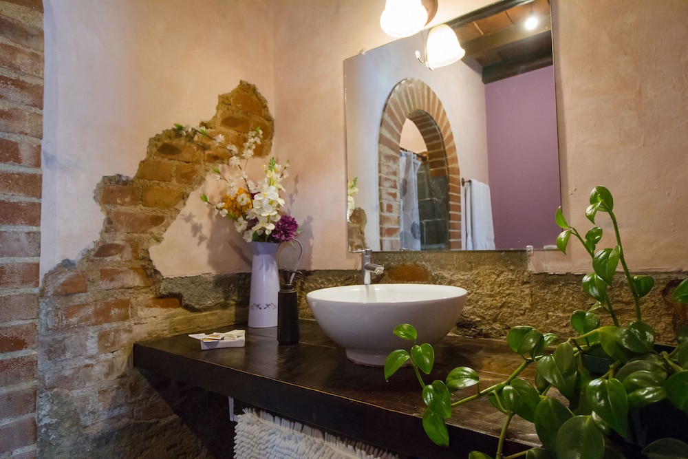 Hotel Monasterio 7/65