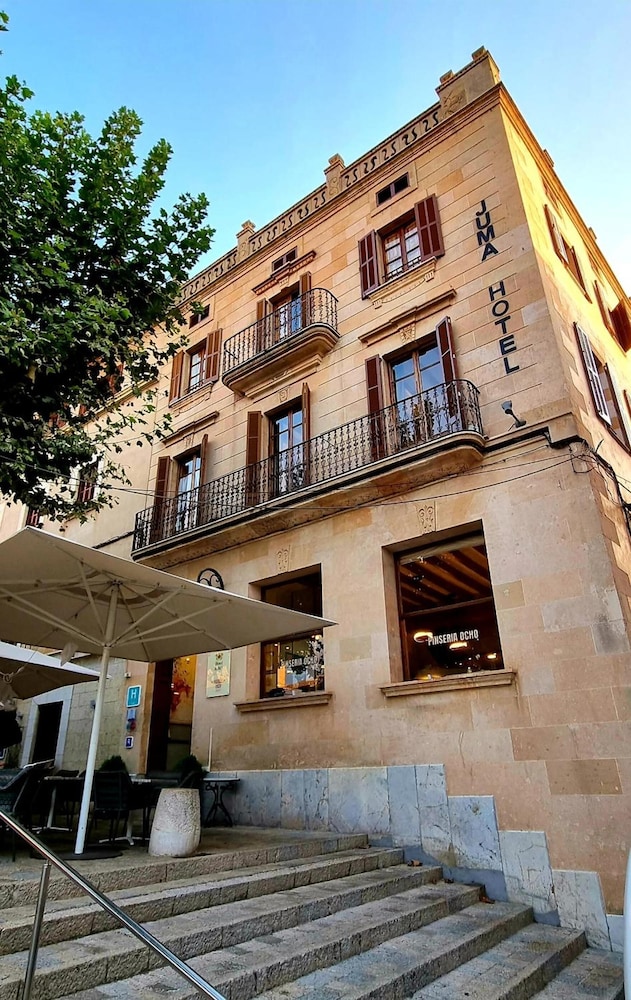 Hotel Juma 6/74