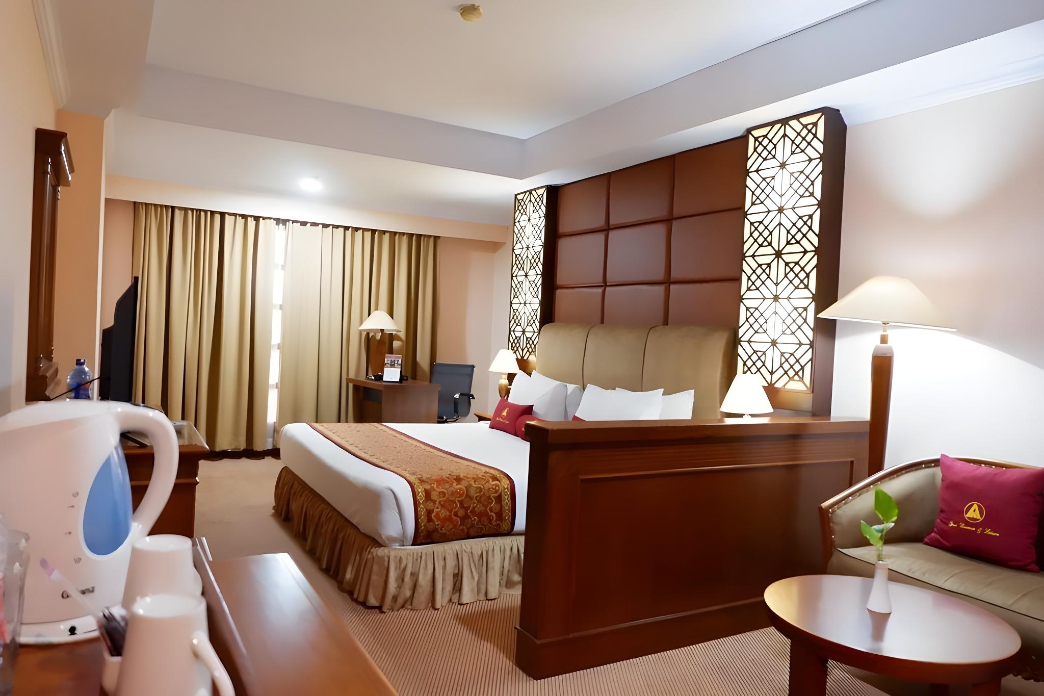 Abadi Hotel & Convention Center 20/50