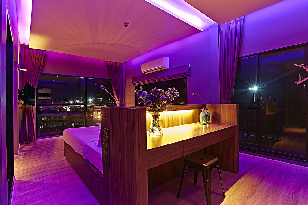 The Weekend Pattaya (ex Tweet Tweet Nest) 41/52