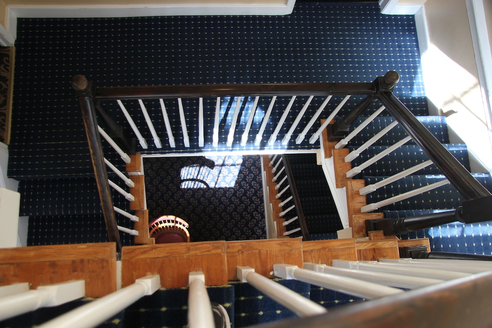 Morris House Hotel 7/50