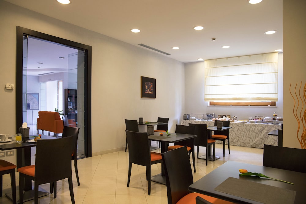 Albergo Cantiani 61/68