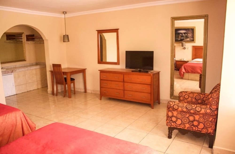Hotel Posada del Sol Inn 32/58