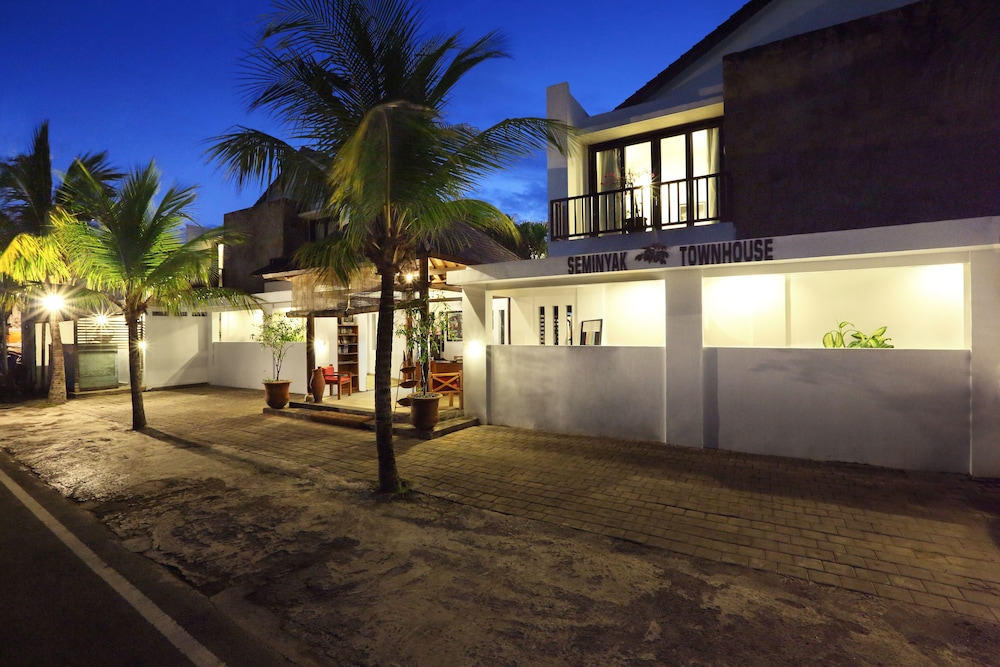 Seminyak Townhouse Bali 28/31