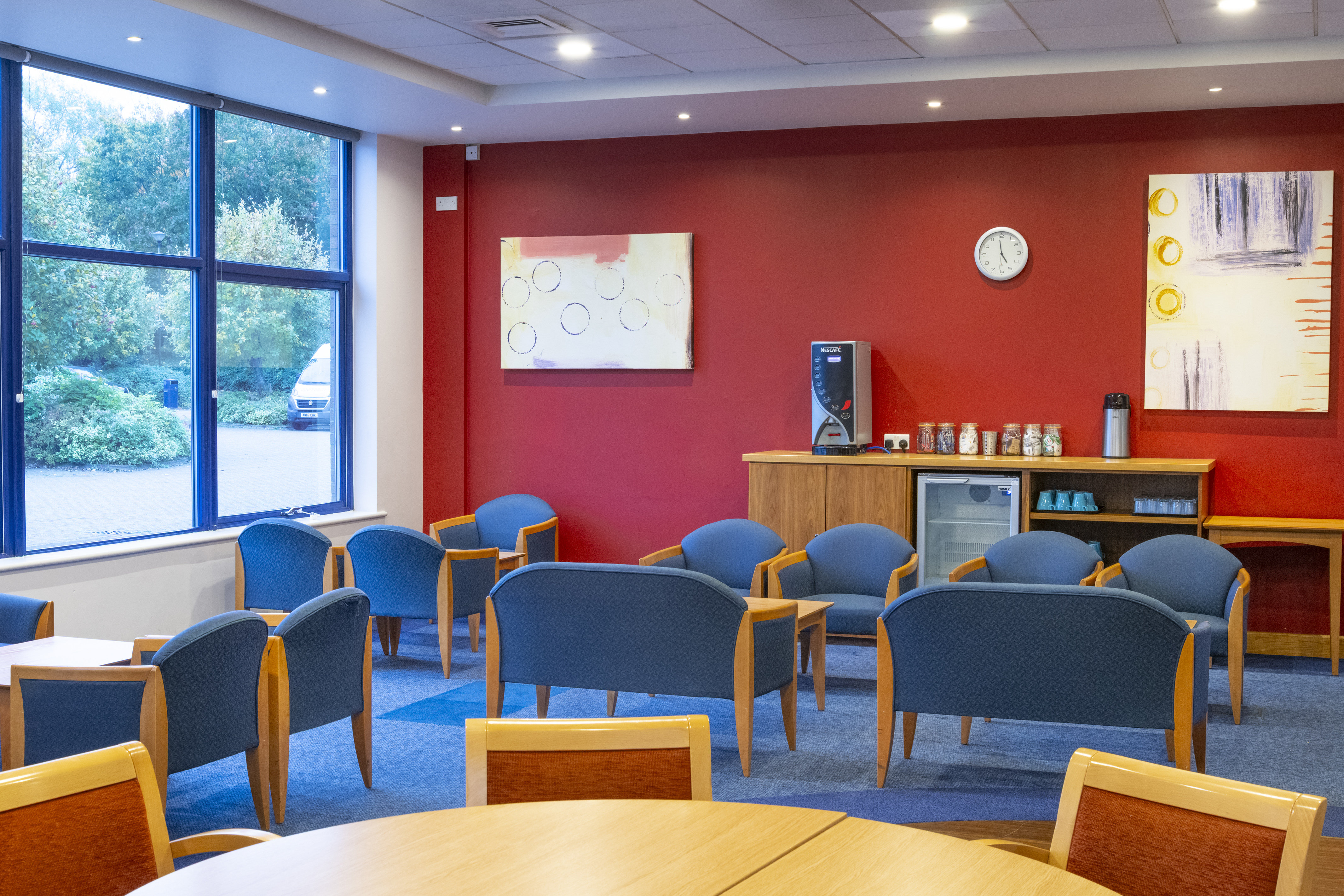 Holiday Inn Express Milton Keynes 42/46