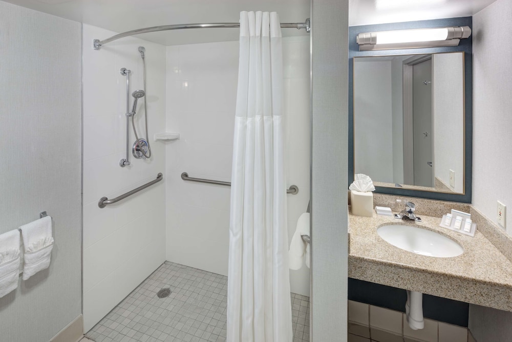 Hilton Garden Inn Hilton Head 17/80