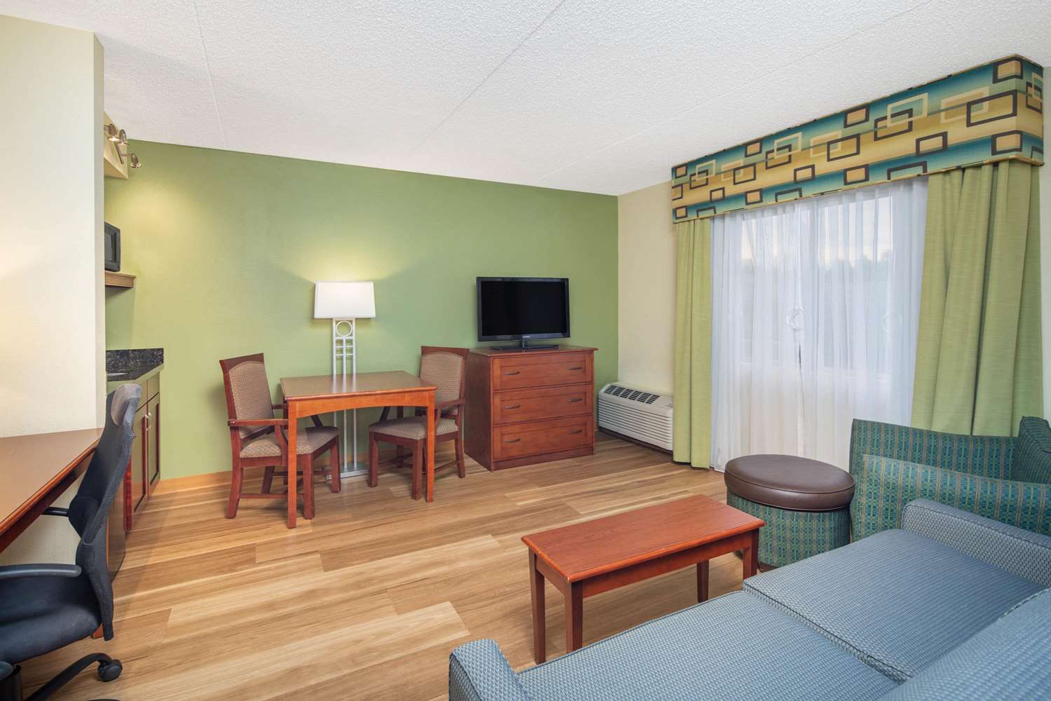 Wingate by Wyndham Valdosta/Moody AFB 34/47