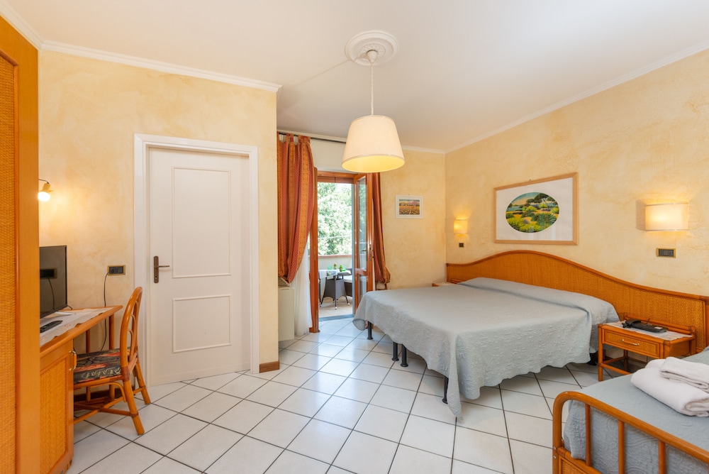 Hotel Kyrton 14/50