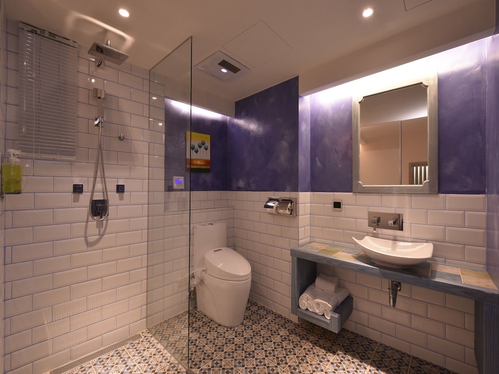 Dg Hotel 49/50