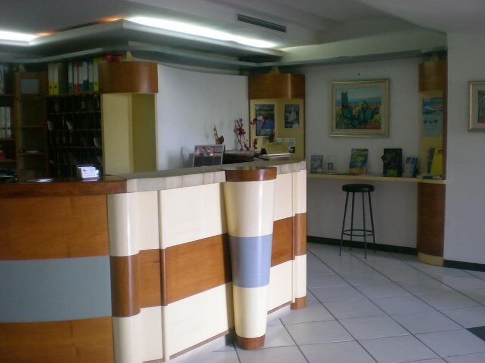 Hotel Seven Residence 3/24