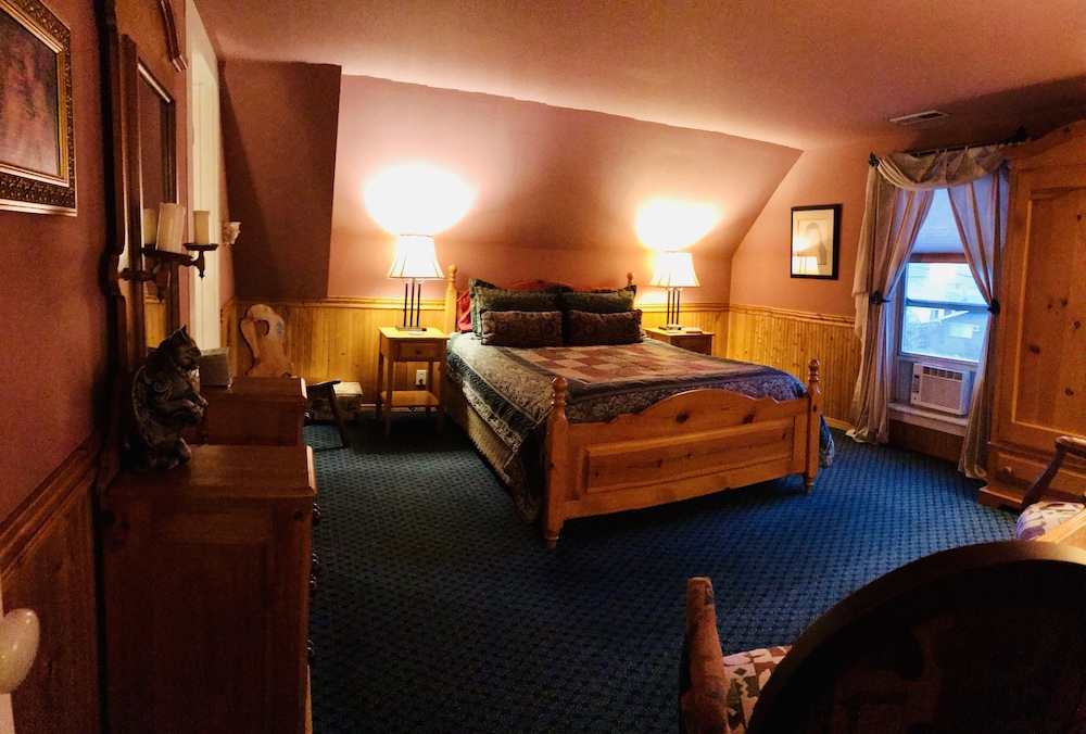 Arden Forest Inn 46/72
