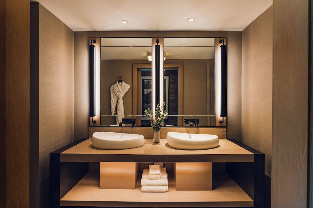 Junior Suite, King Bed, Bay View, Accessible، Nobu Hotel Miami Beach 4/6