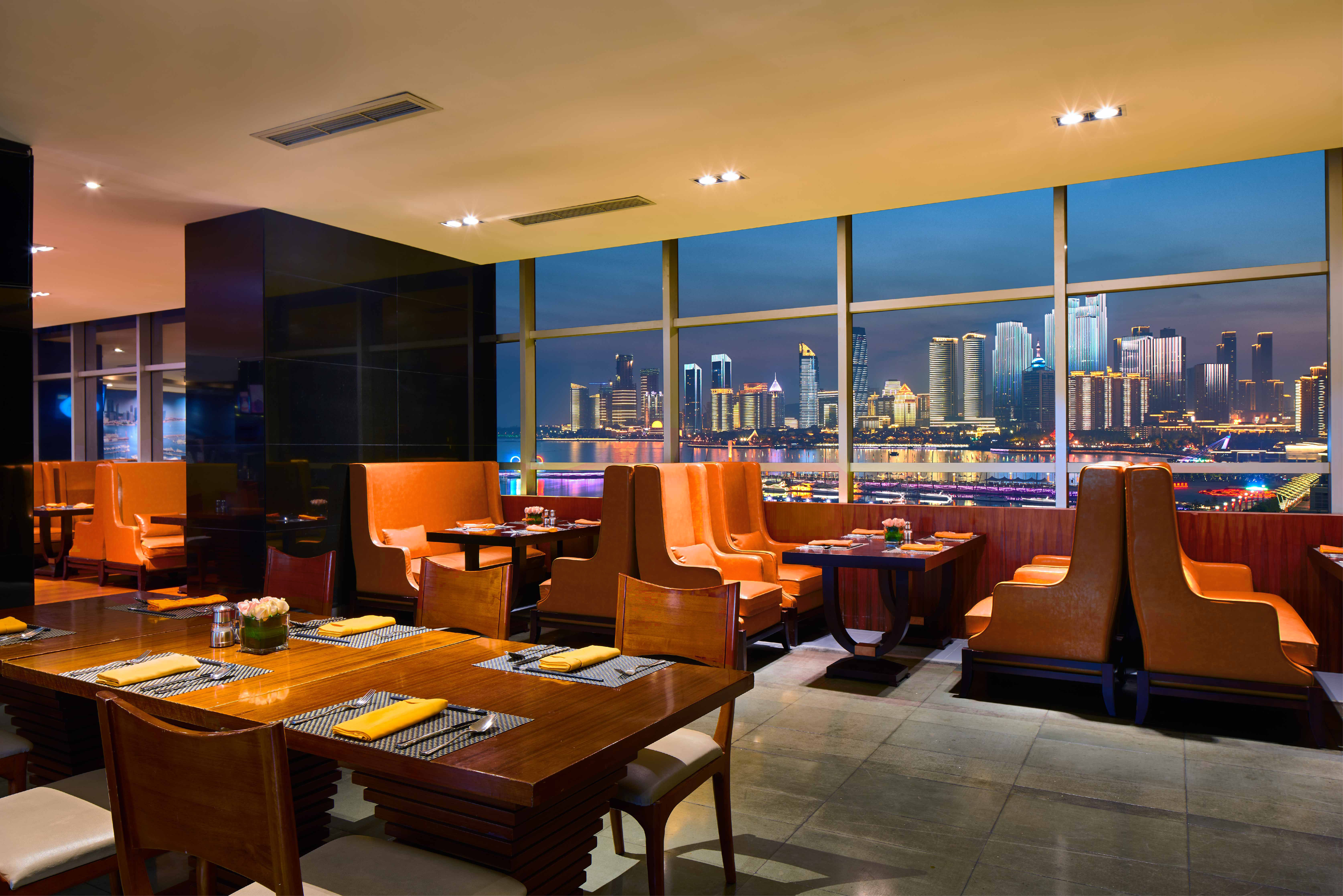 INTERCONTINENTAL QINGDAO 58/79