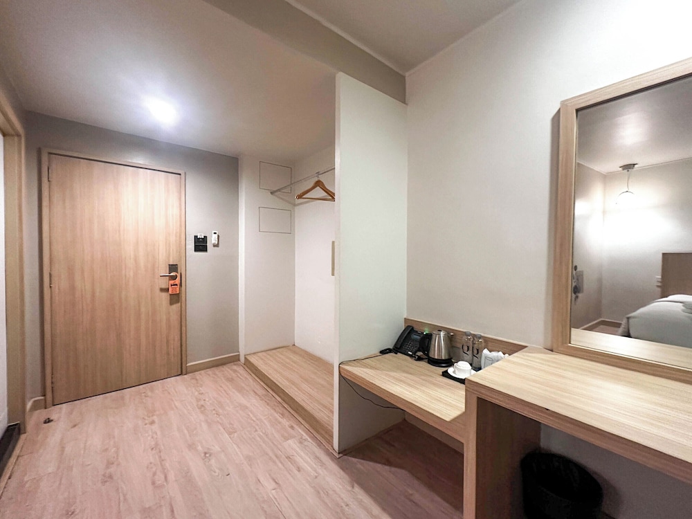 G Boutique Silom Hotel 69/84