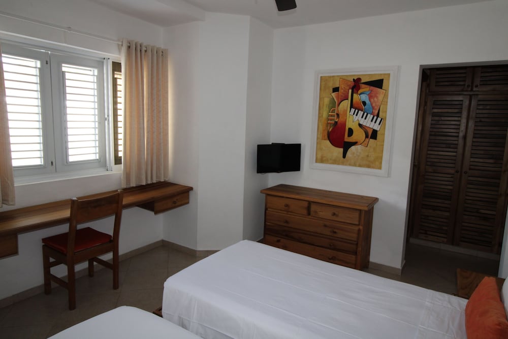 Albachiara Hotel 16/75