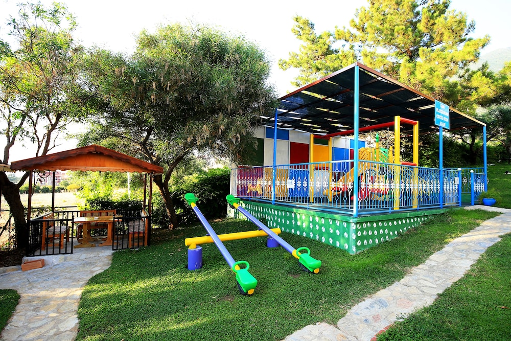 Yel Holiday Resort 23/50