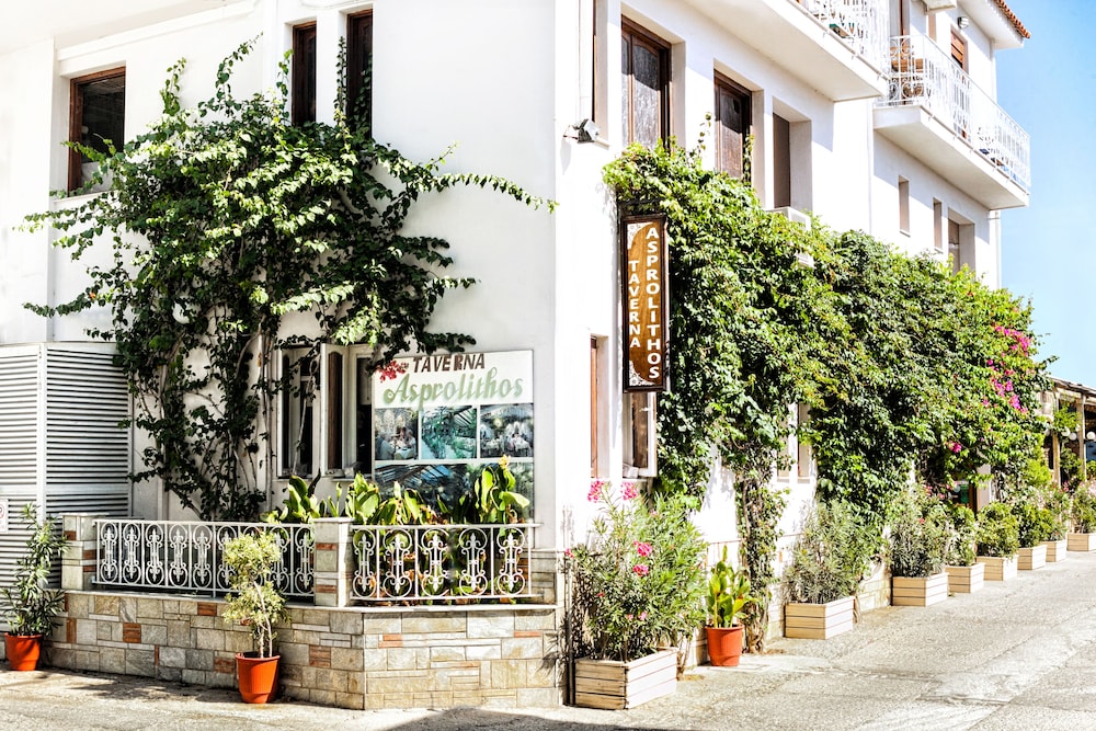 Asprolithos Studios 38/45