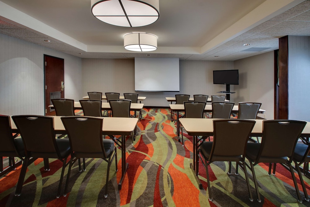 Drury Inn and Suites Bowling Green KY 37/50