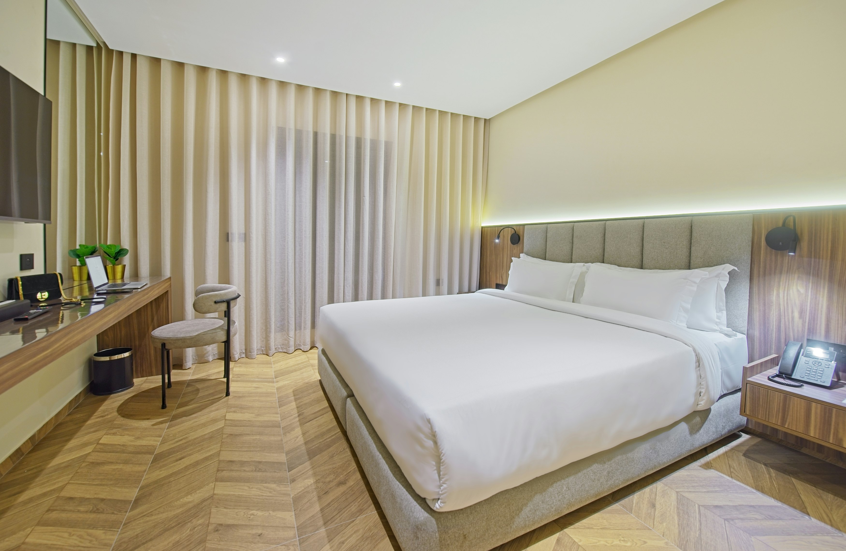 1 Bedroom Premier Suite