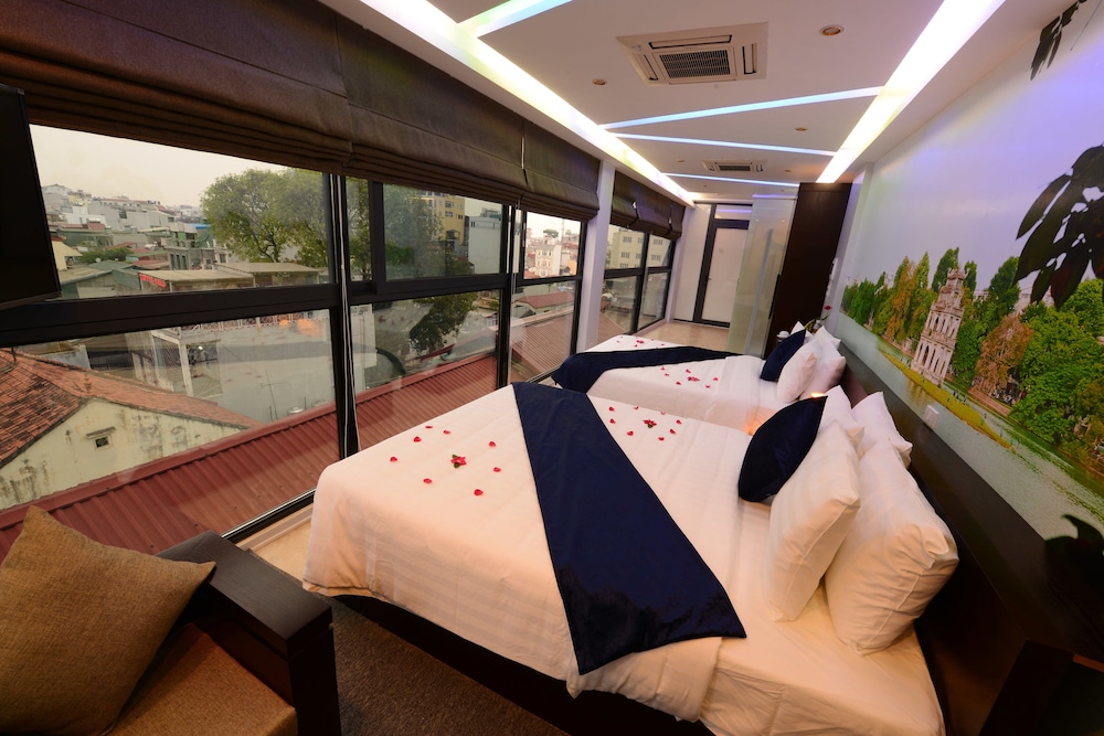 Bella Rosa Hotel 45/64