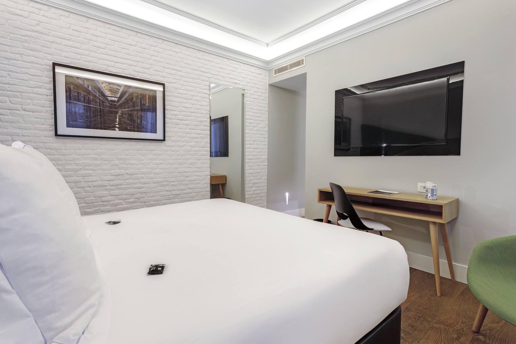 ECONOMY, DOUBLE OR TWIN BED, GROUND FLOOR