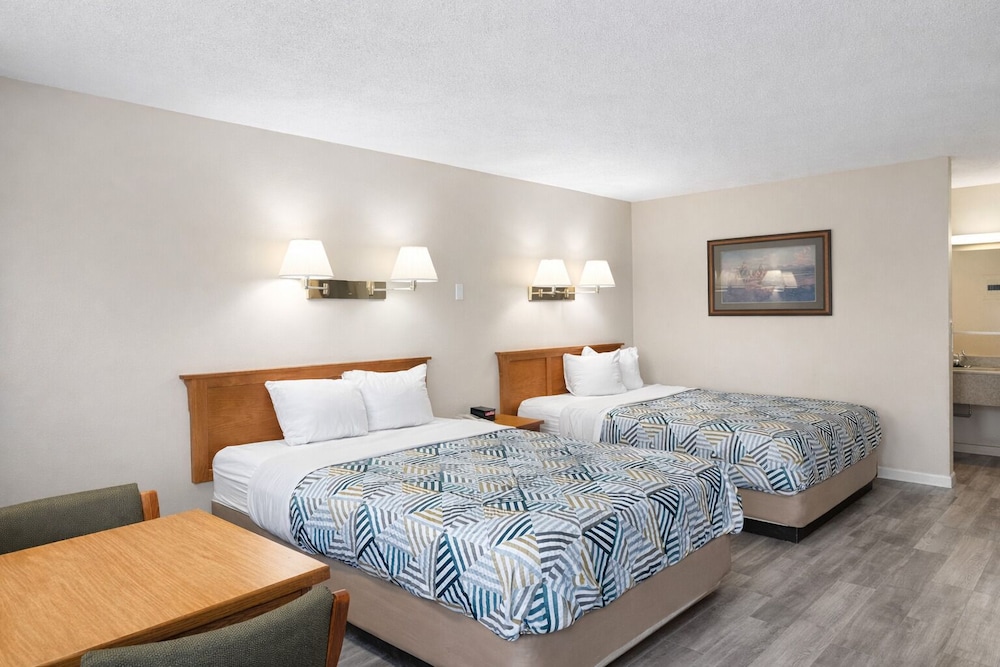Sundowner Inn Forsyth I 94 21/62