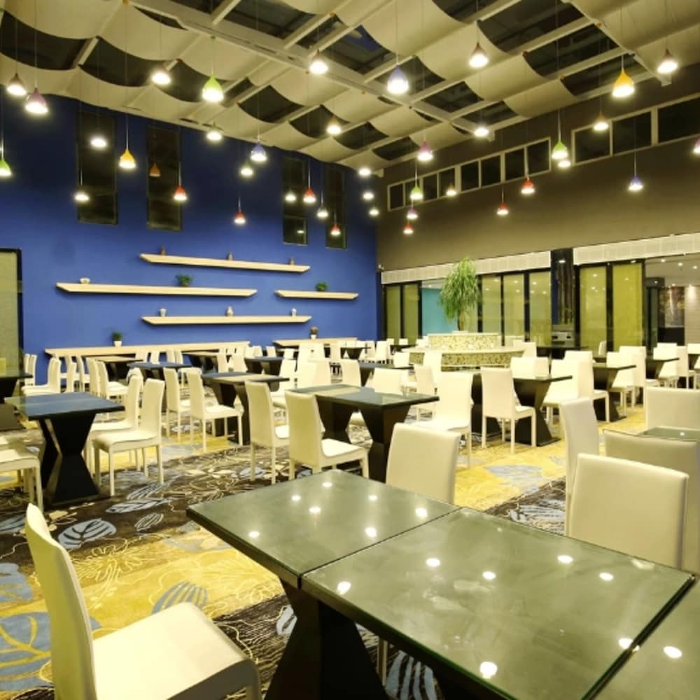 Grand Nest Hotel 27/30