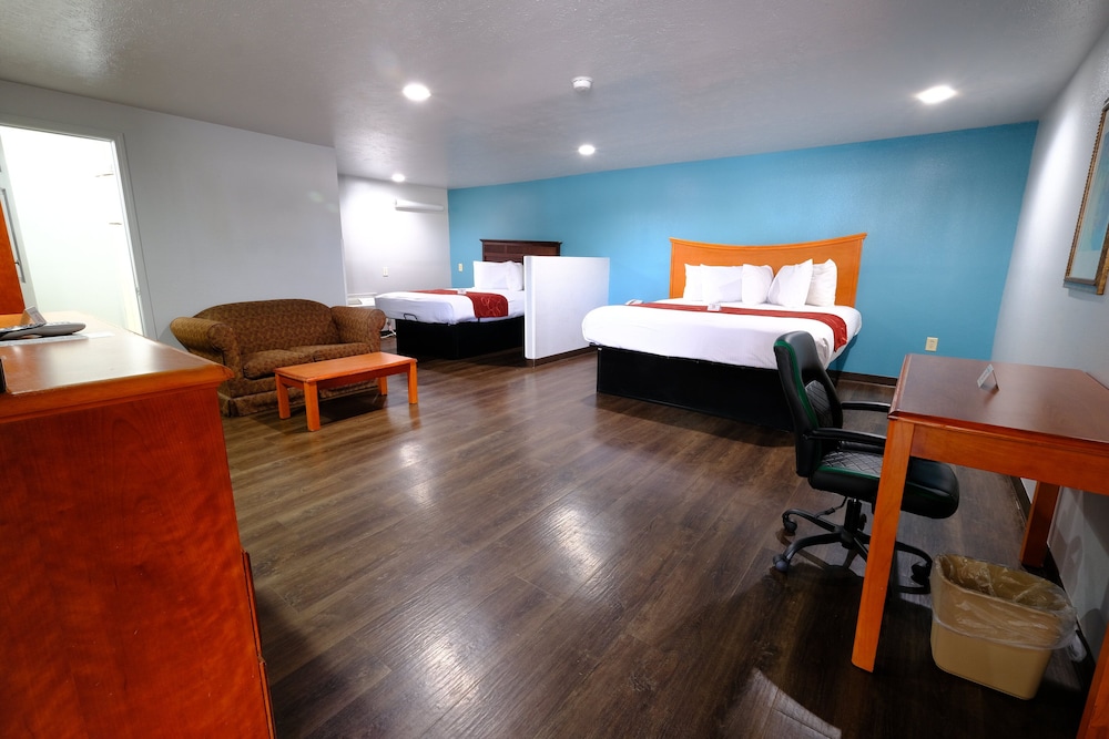 M-star Hotel Searcy 24/32