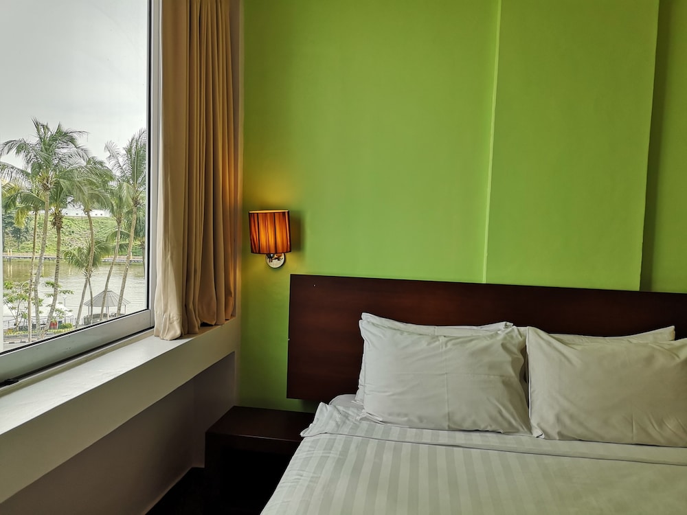 Tune Hotel Waterfront Kuching 18/39