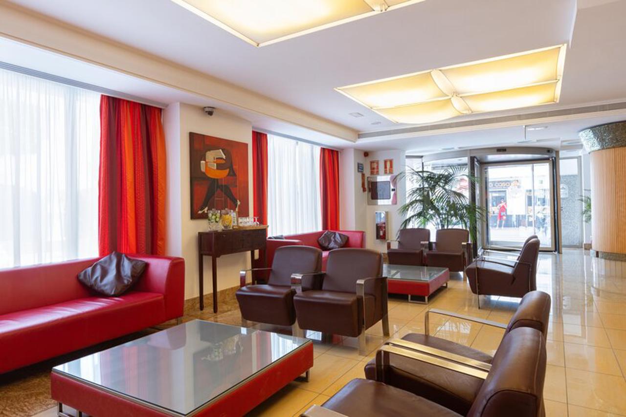 Invisa Hotel La Cala 69/99