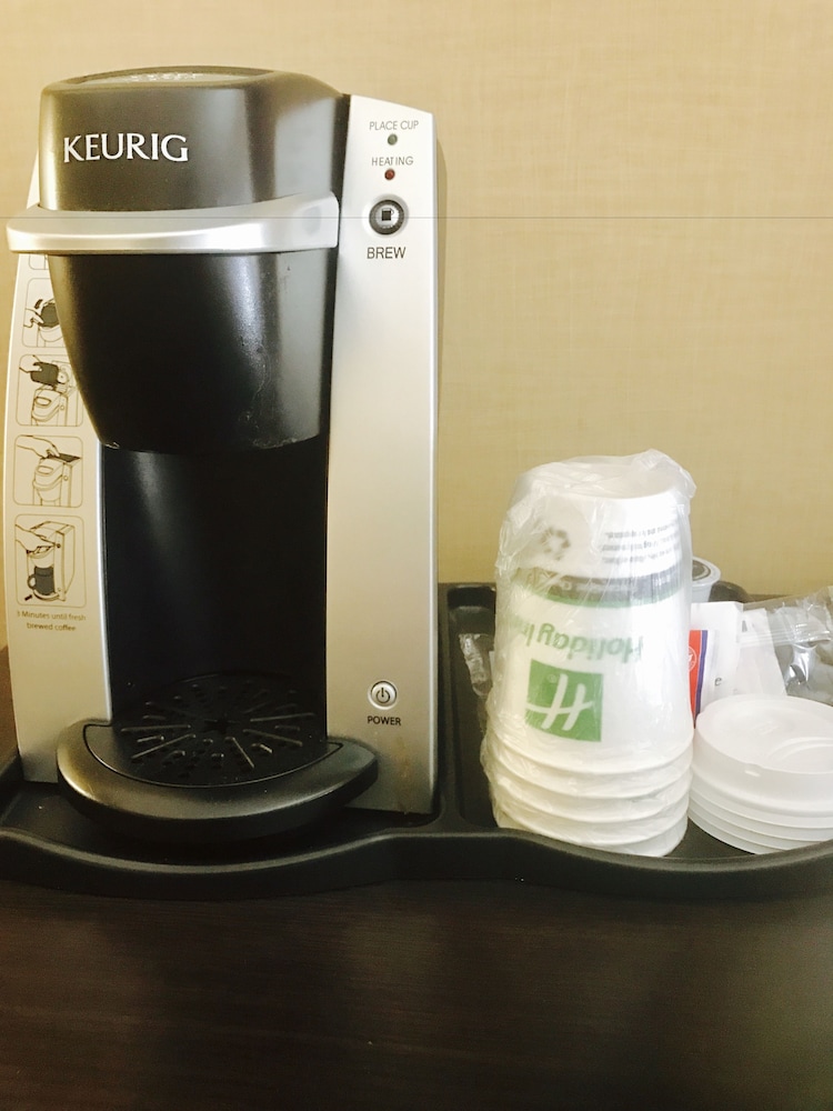 Holiday Inn Express La Mesa Near SDSU 23/72