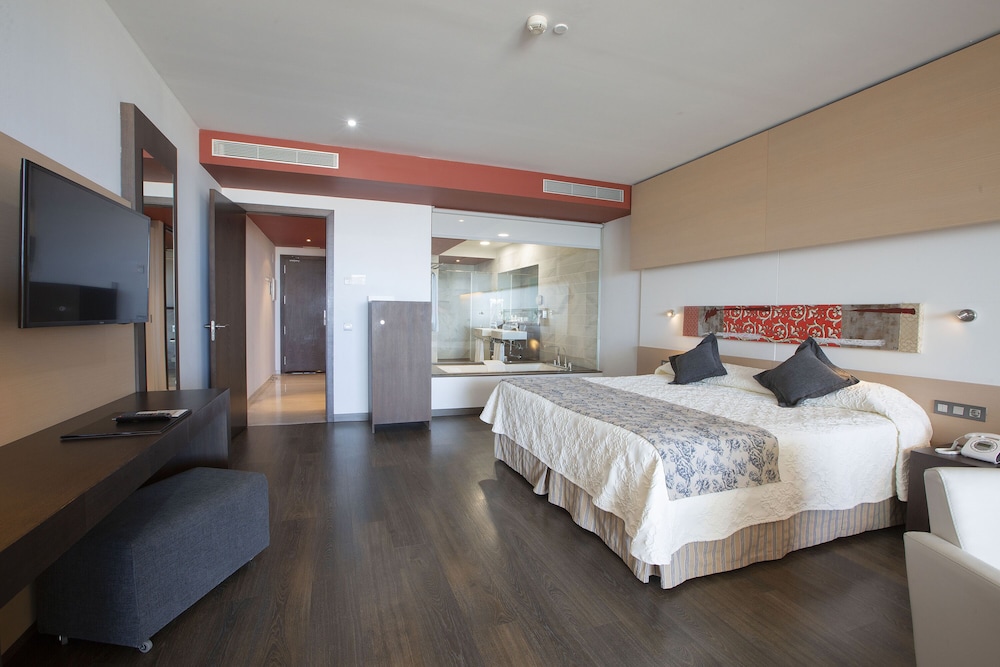 Hipotels Gran Conil 12/64