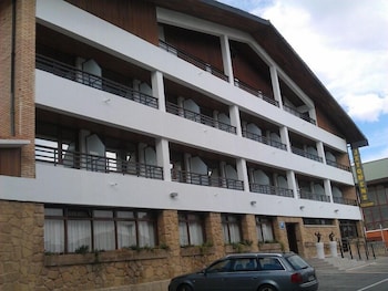 Hotel Jatorrena 1/32
