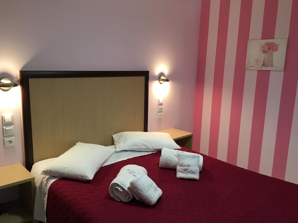 Avra Hotel 24/71