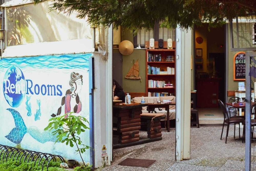 Rentrooms Thessaloniki photo1