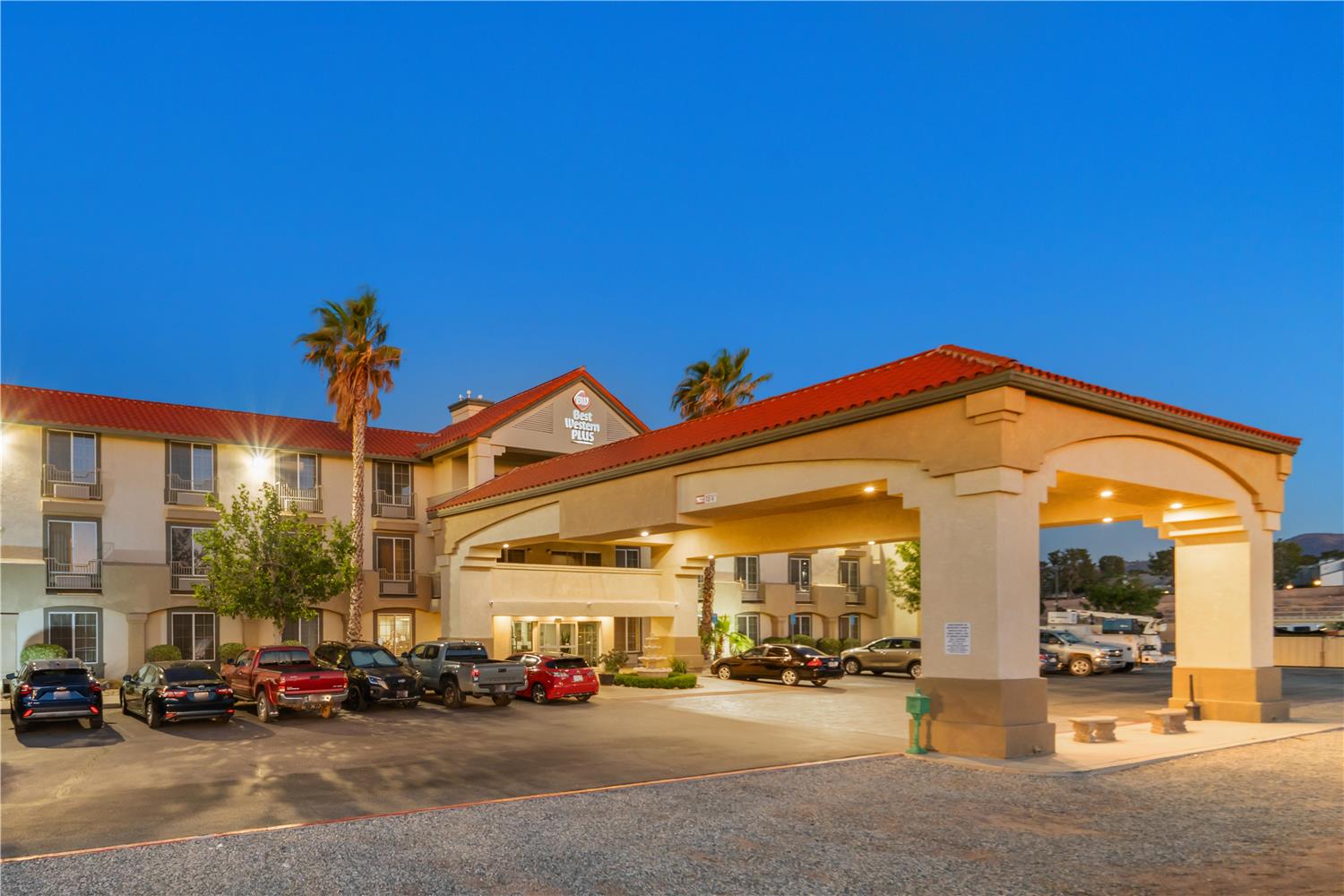 Best Western Plus John Jay Inn & Suites 37/37
