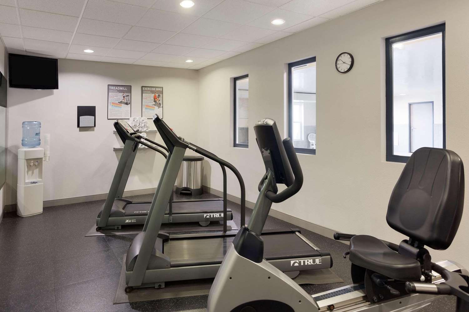 Country Inn Suites By Radisson Harrisonburg Va 8/16
