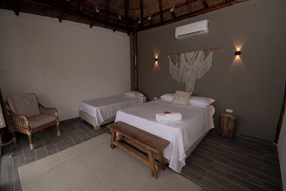 Santuario Beach Hostel 19/48
