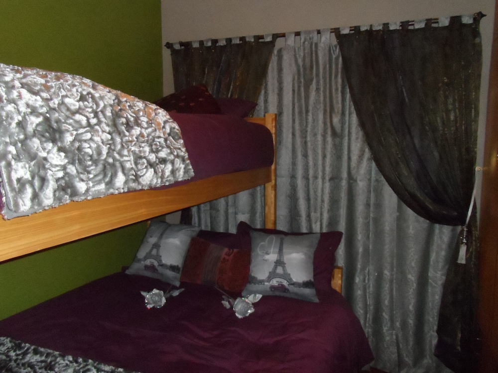 A Cherry Lane Self Catering and B&B 44/50