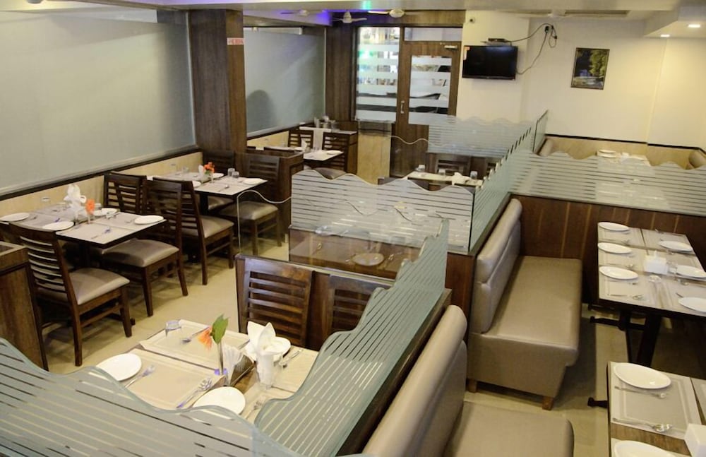 Hotel Galaxy's Vaibhav 29/40